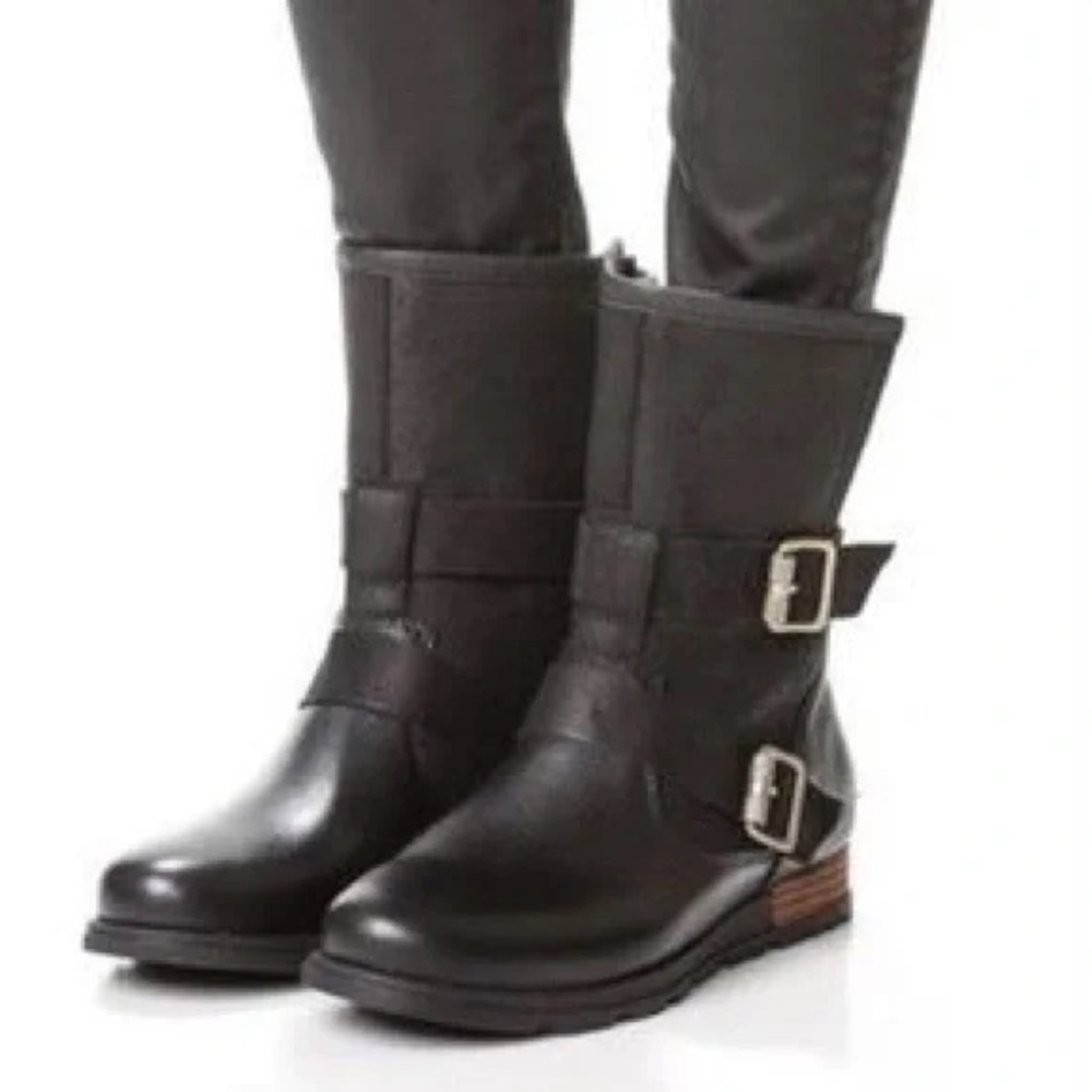 Sorel Stylish Black Women's Boots